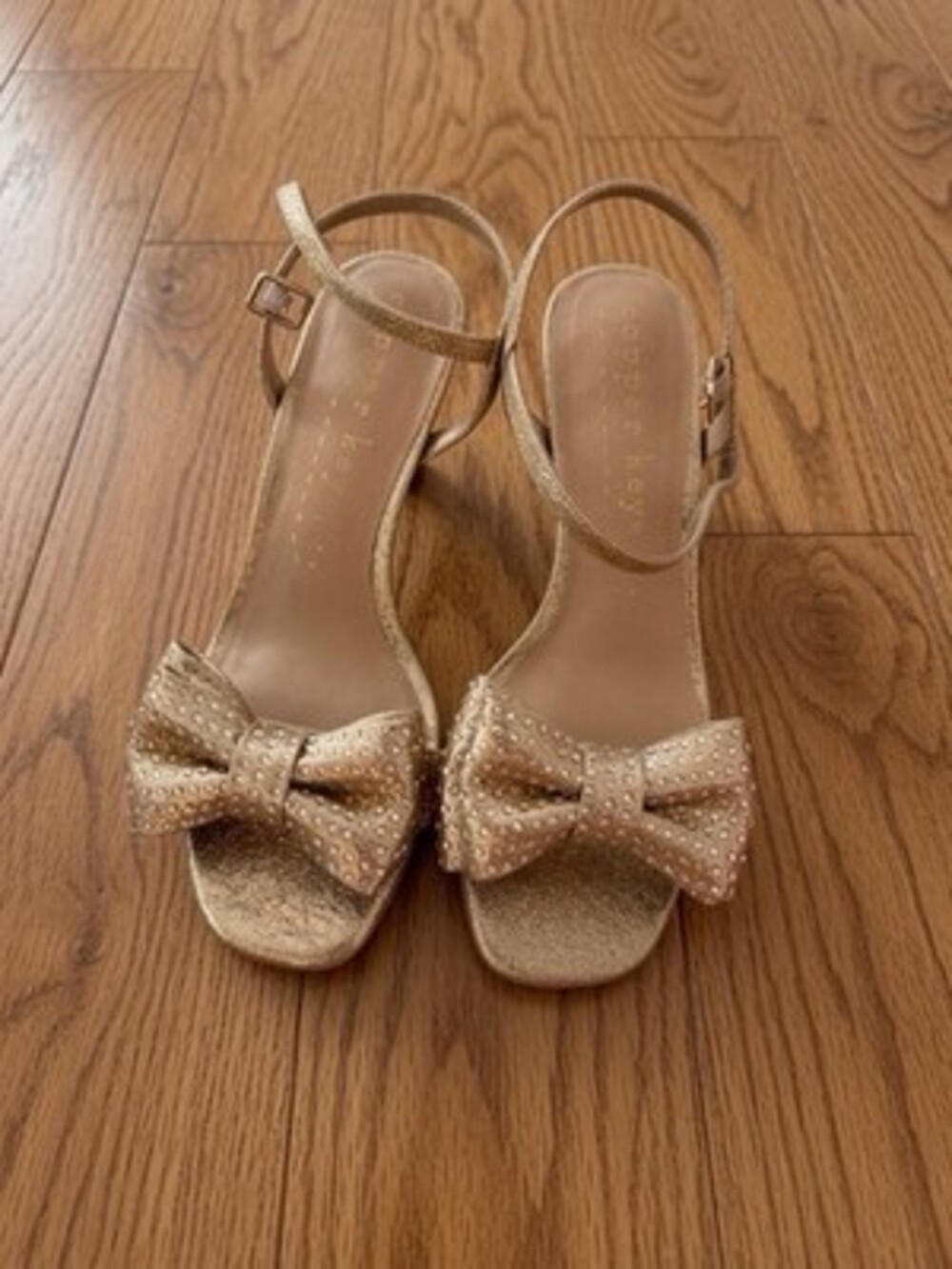 Girls Gold Copper Key Dress Shoes Size 5 NWT